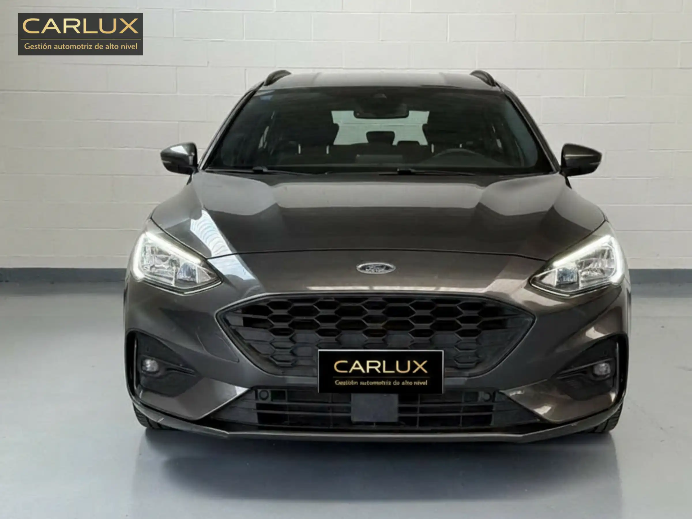 Ford  Focus 2.3 Ecoboost  - Miniatura 2