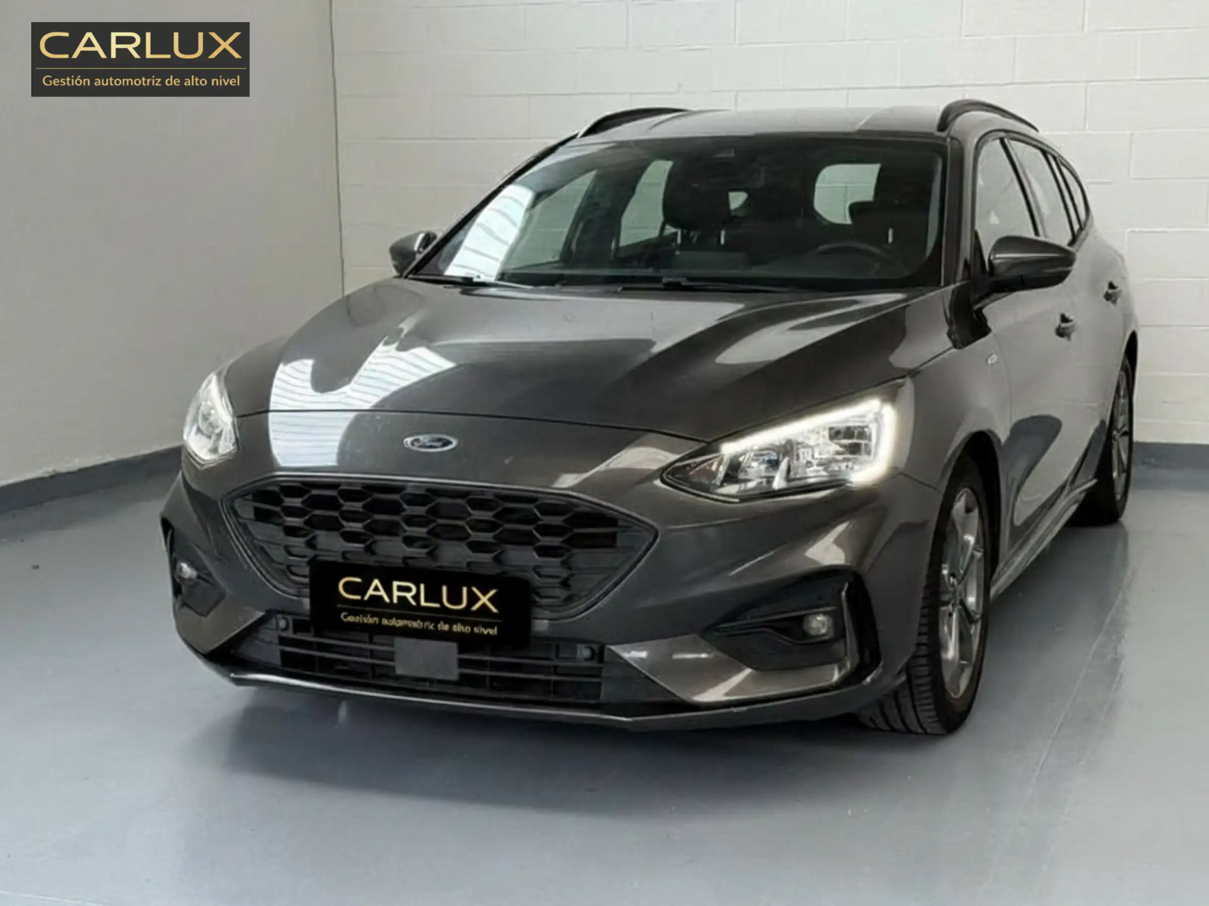 Ford  Focus 2.3 Ecoboost  - Miniatura 3
