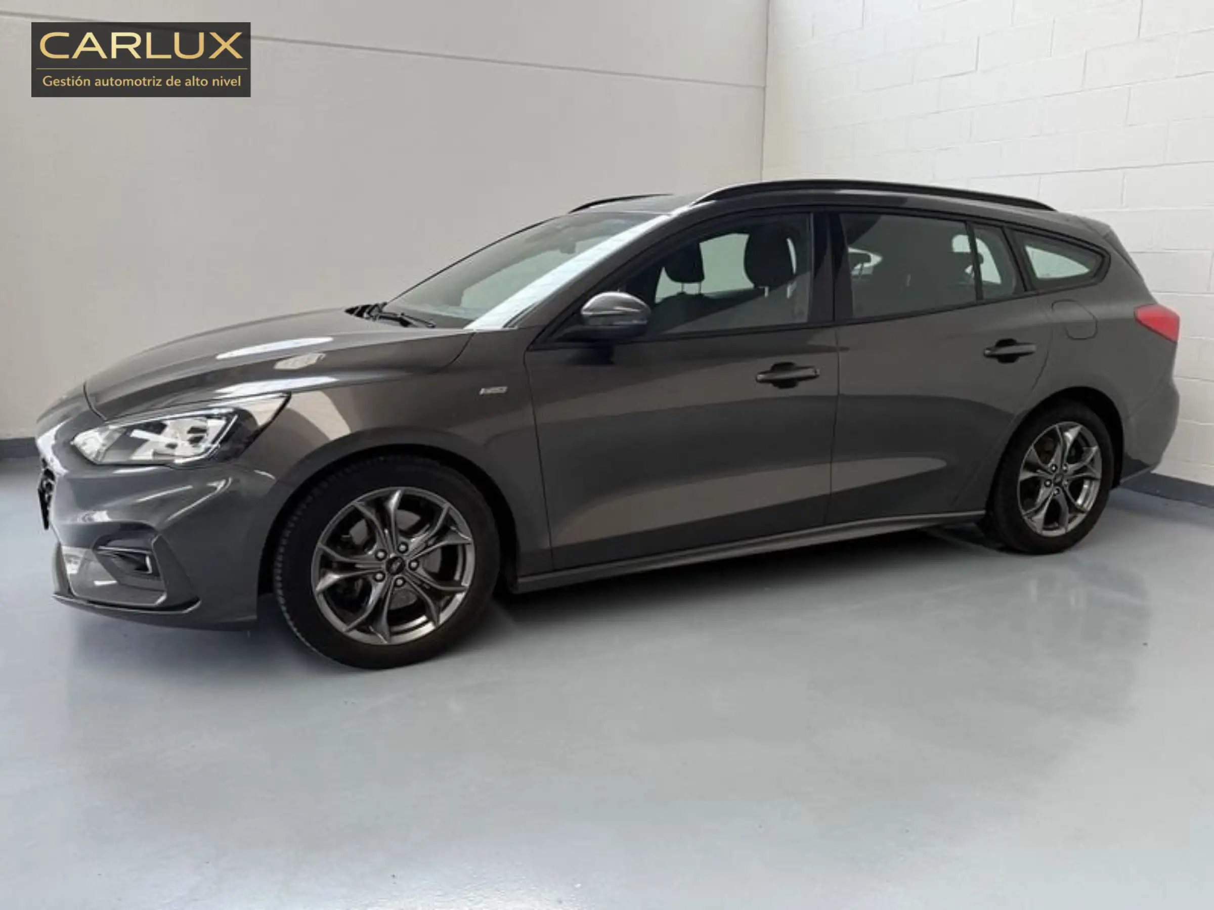 Ford  Focus 2.3 Ecoboost  - Miniatura 6