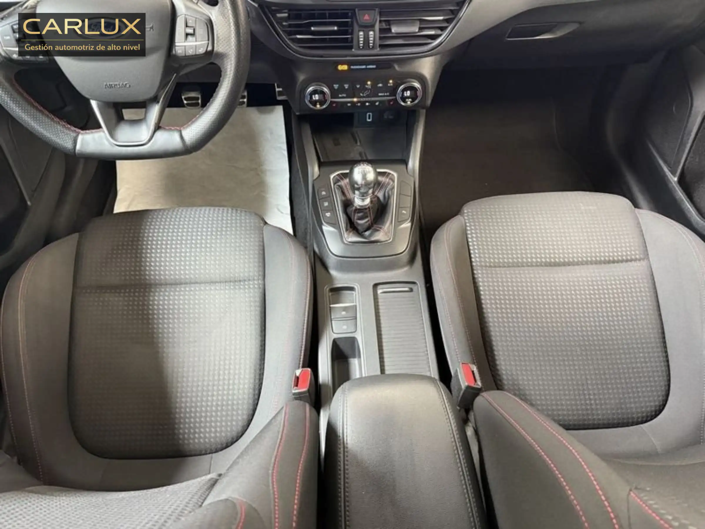 Ford  Focus 2.3 Ecoboost  - Miniatura 11