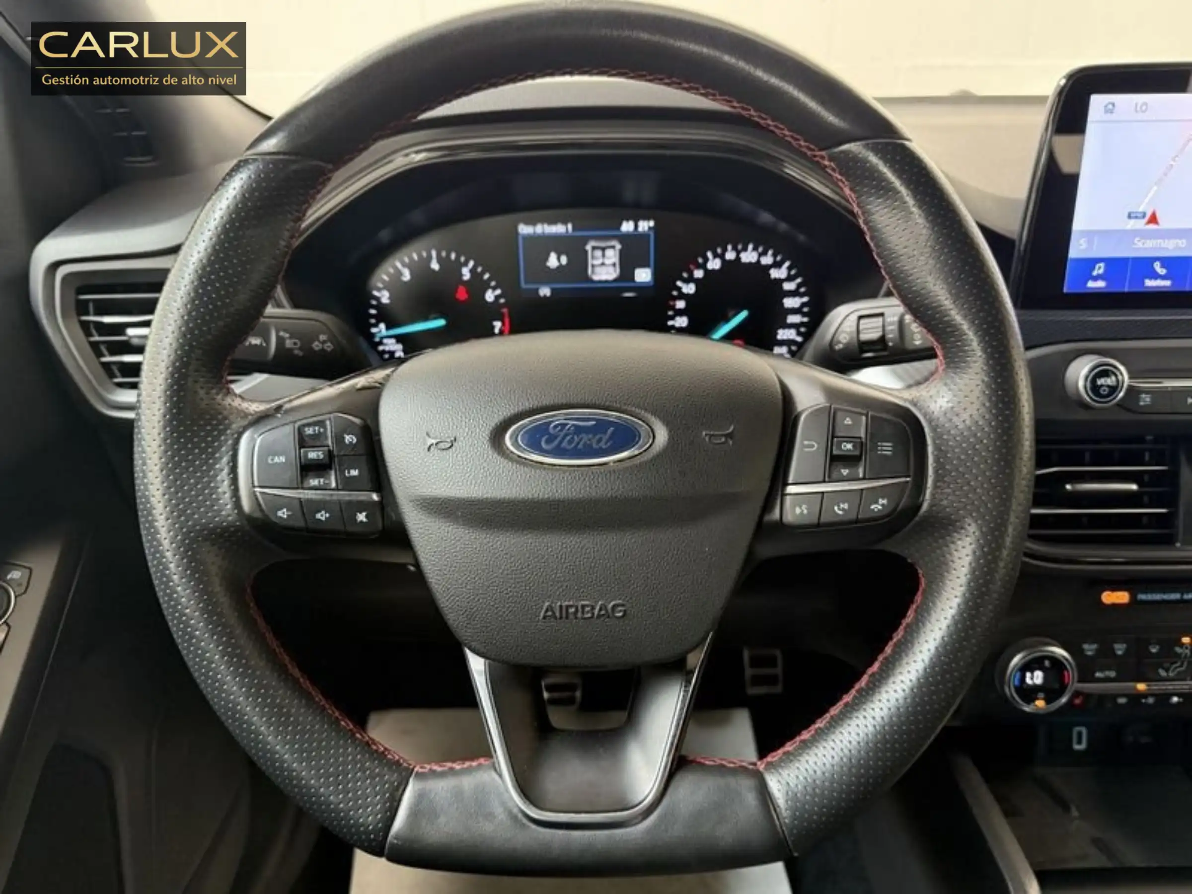 Ford  Focus 2.3 Ecoboost  - Miniatura 10