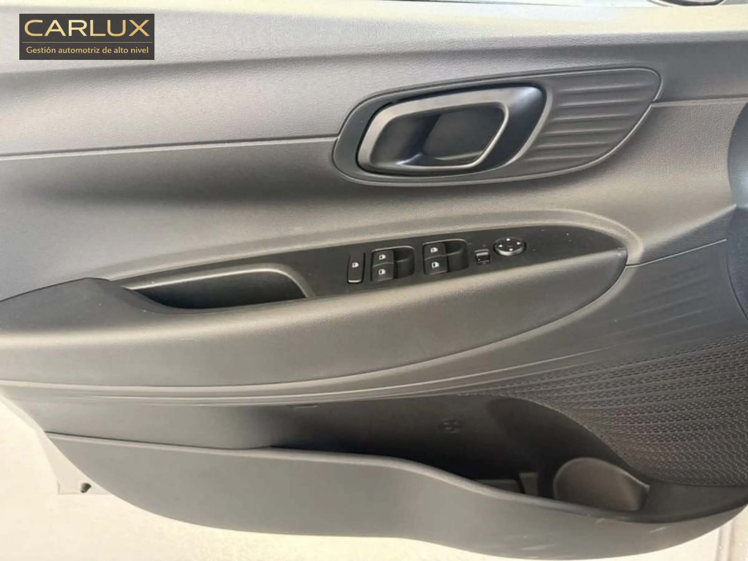 Hyundai  I20 1.4   - Miniatura 8